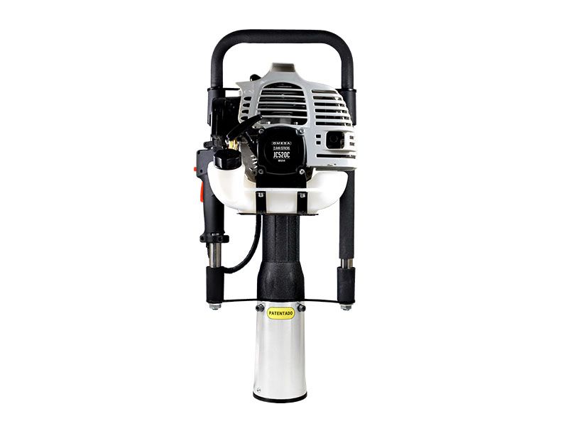 [OM] CLAVA ESTACAS JC520C EVO